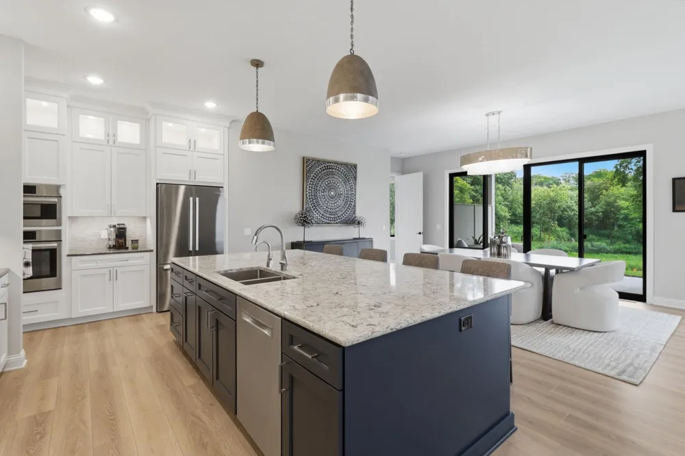 4829 Linden Cove Lane Savage, MN 55378