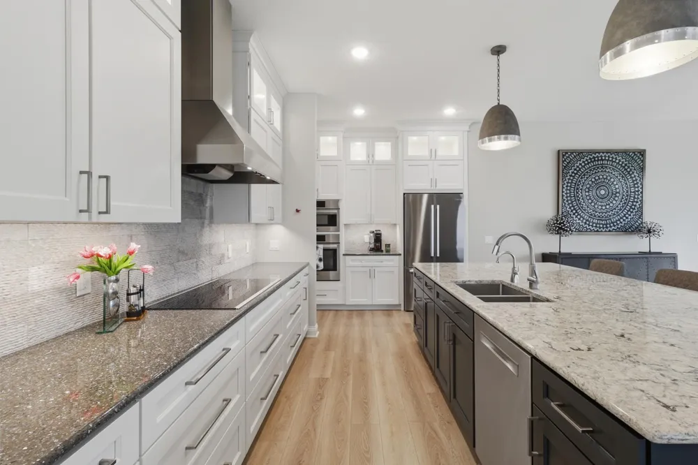 4829 Linden Cove Lane Savage, MN 55378