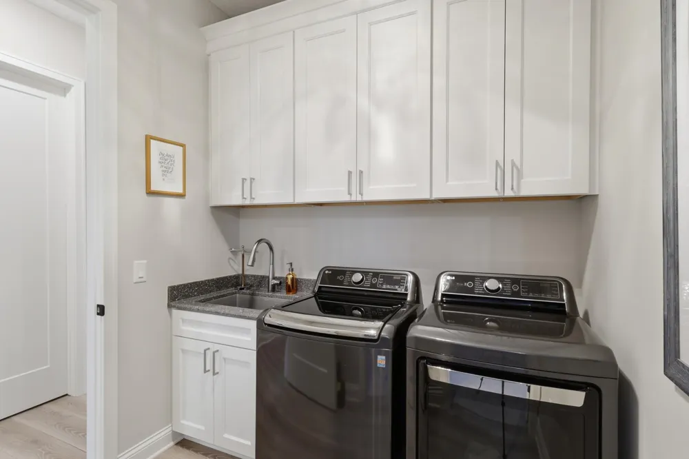 4829 Linden Cove Lane Savage, MN 55378