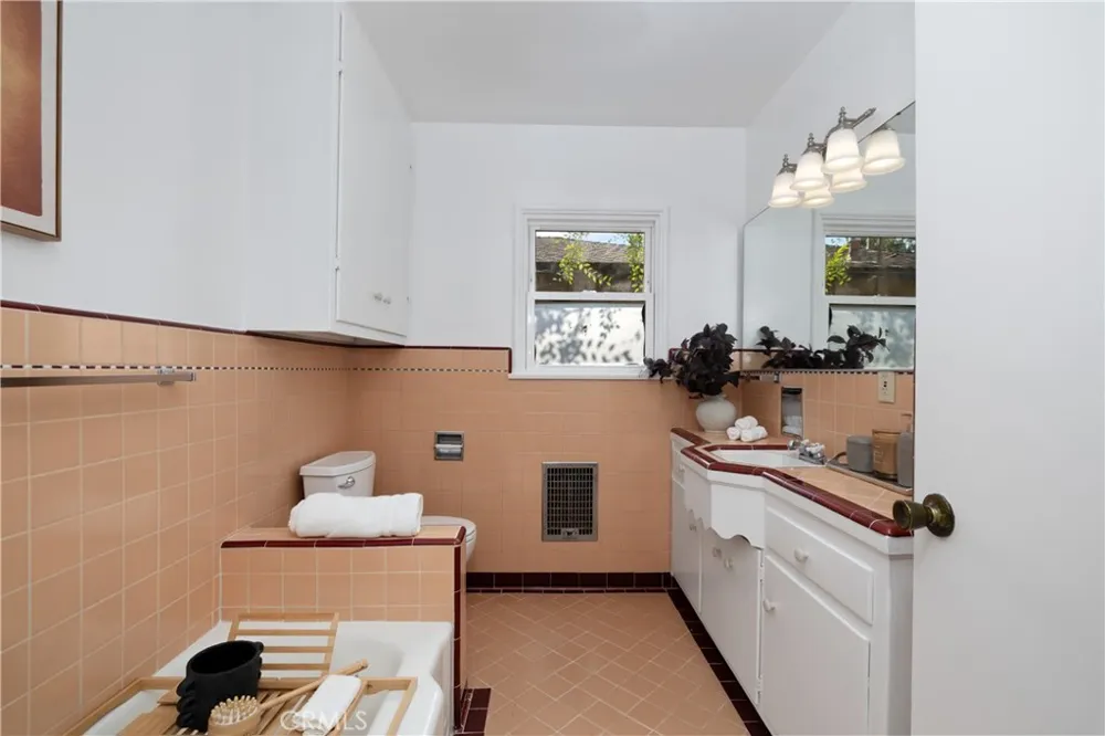 166 W Las Flores Avenue Arcadia, CA 91007