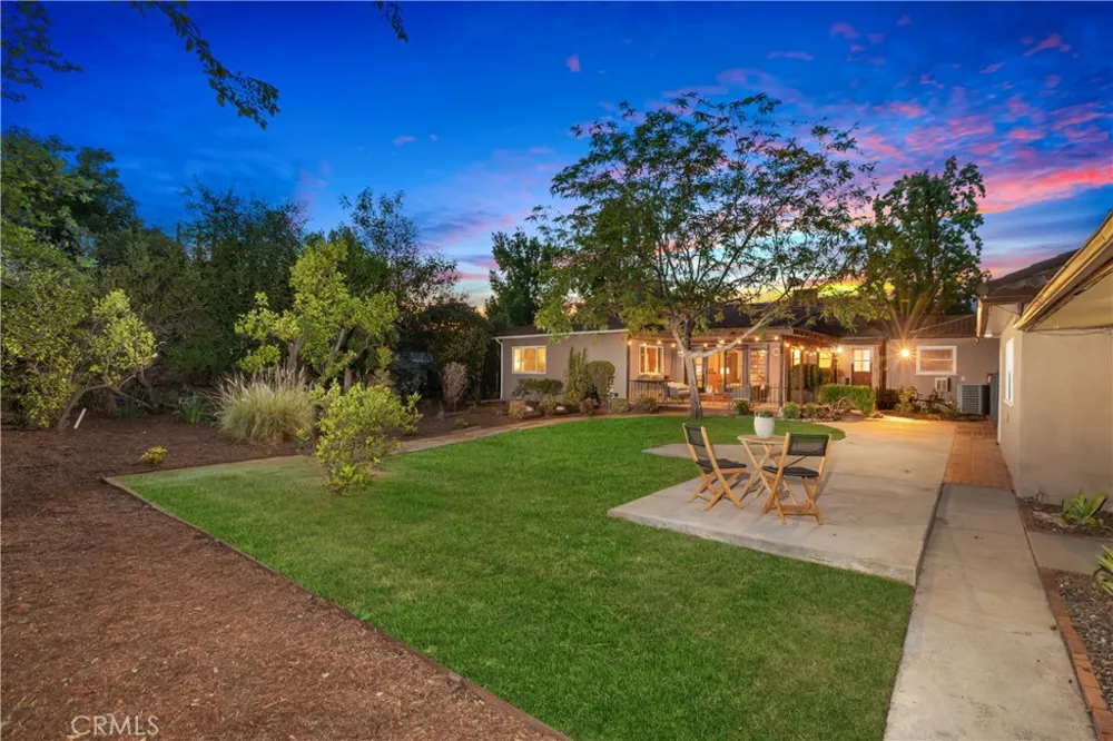 166 W Las Flores Avenue Arcadia, CA 91007