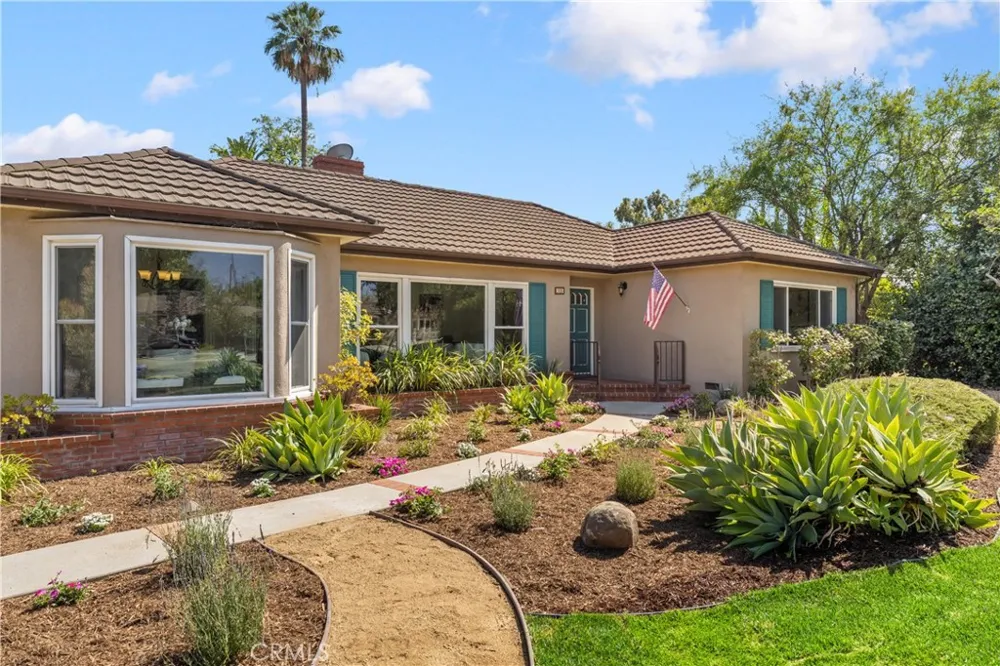 166 W Las Flores Avenue Arcadia, CA 91007