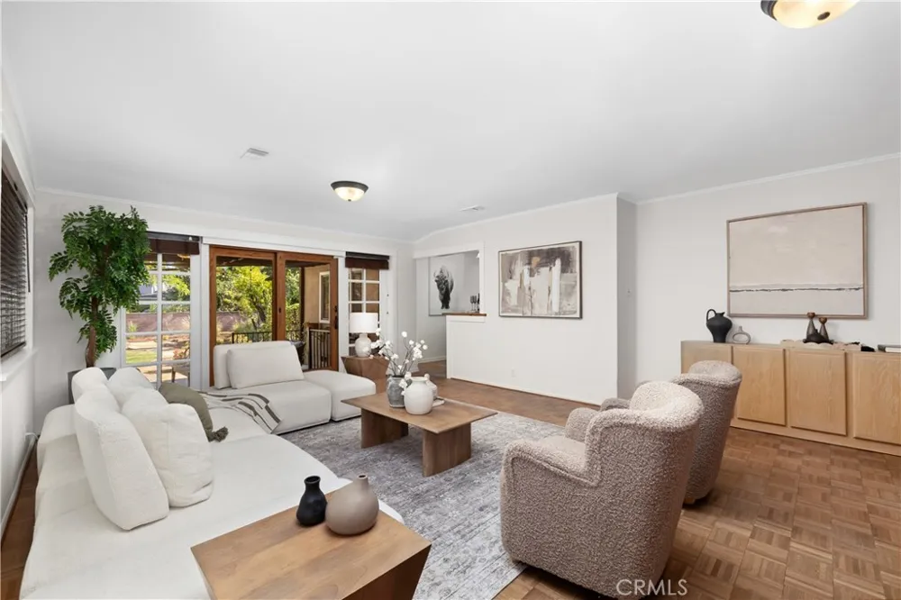 166 W Las Flores Avenue Arcadia, CA 91007