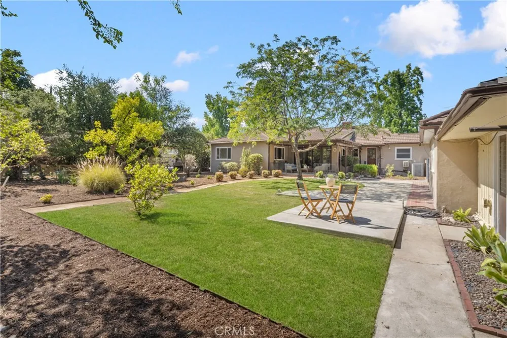 166 W Las Flores Avenue Arcadia, CA 91007