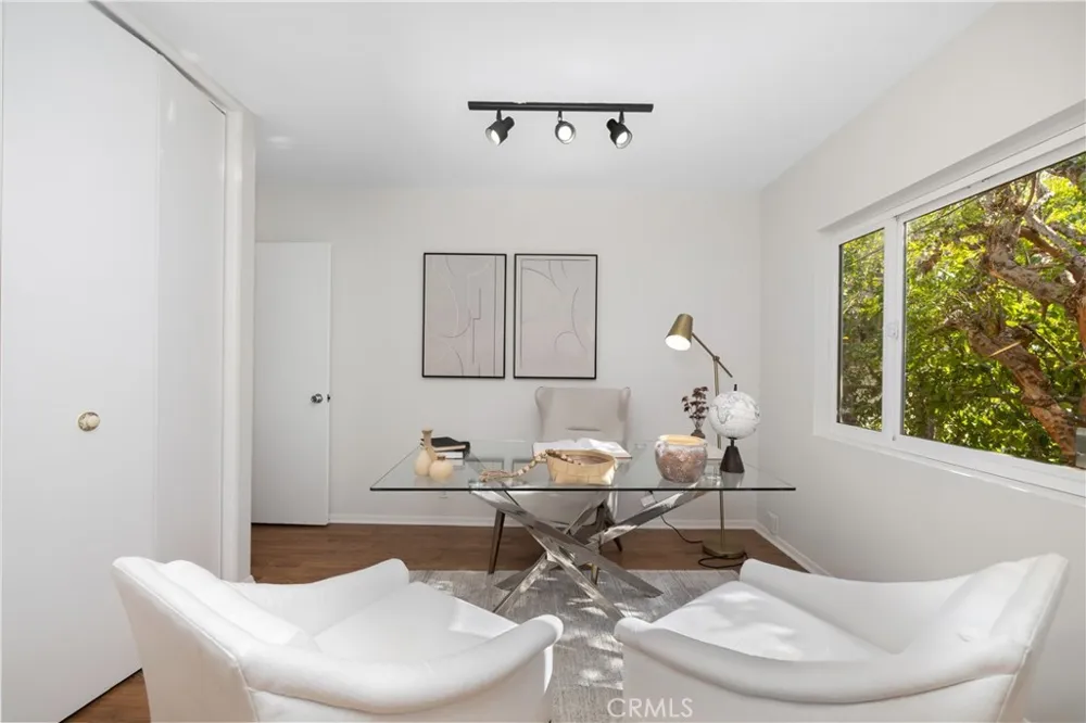 166 W Las Flores Avenue Arcadia, CA 91007