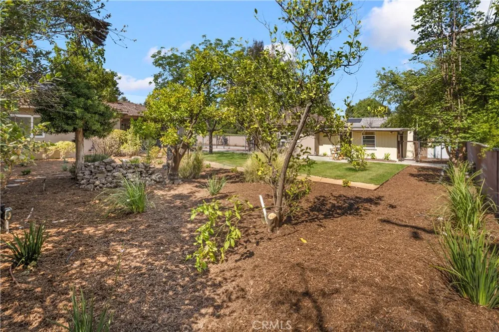 166 W Las Flores Avenue Arcadia, CA 91007