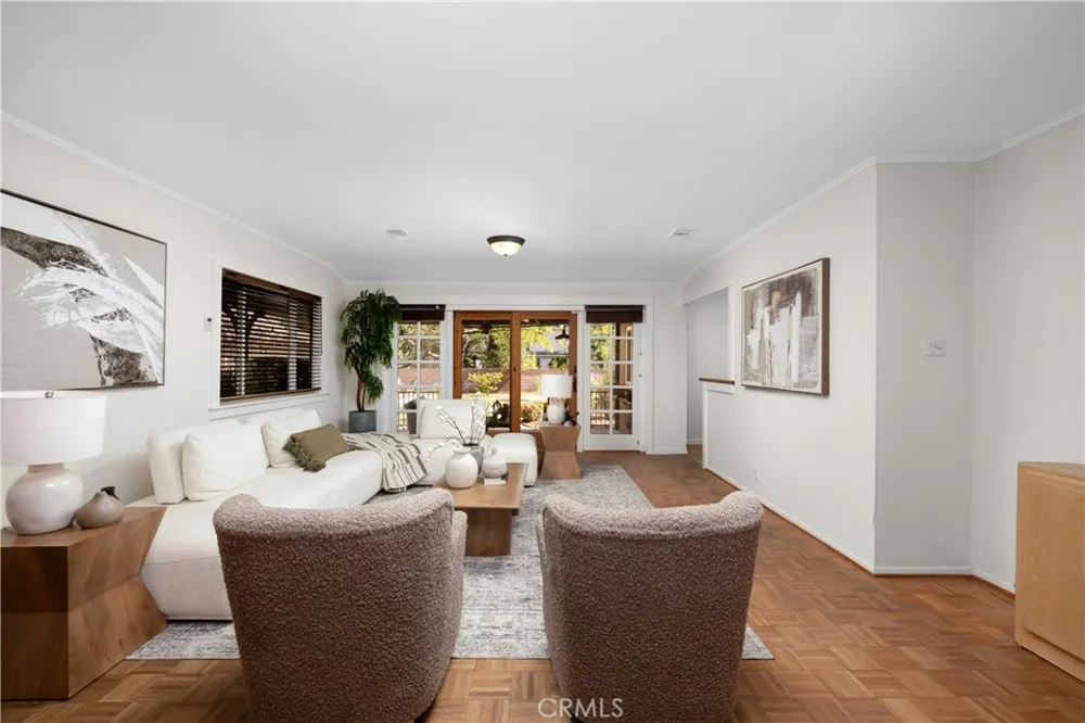 166 W Las Flores Avenue Arcadia, CA 91007