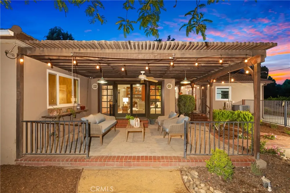 166 W Las Flores Avenue Arcadia, CA 91007