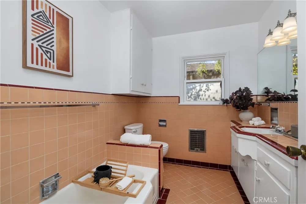 166 W Las Flores Avenue Arcadia, CA 91007