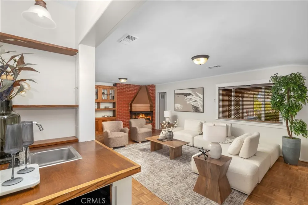166 W Las Flores Avenue Arcadia, CA 91007