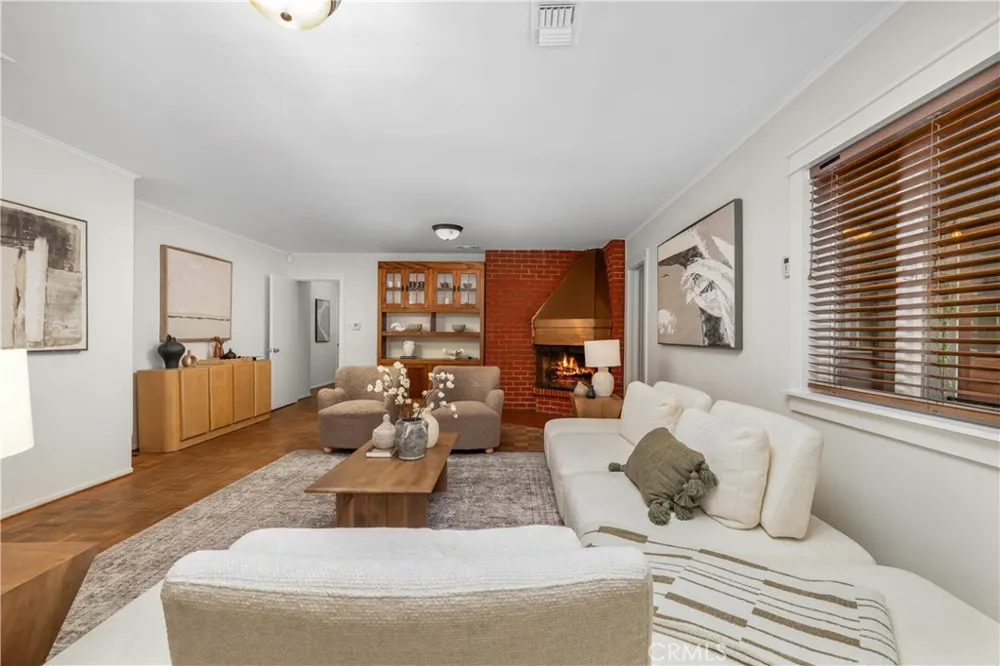 166 W Las Flores Avenue Arcadia, CA 91007