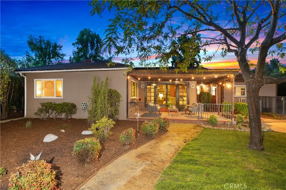 166 W Las Flores Avenue Arcadia, CA 91007