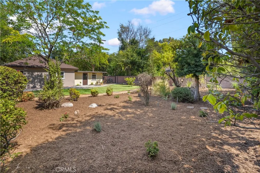 166 W Las Flores Avenue Arcadia, CA 91007