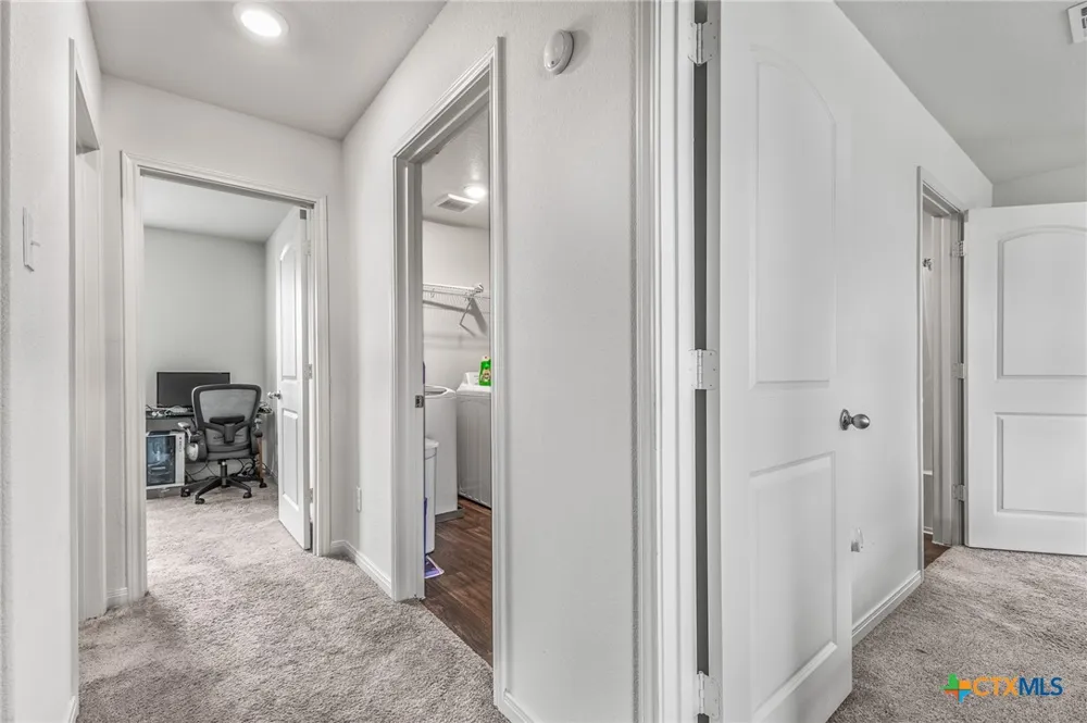 304 Hyacinth Way Jarrell, TX 76537
