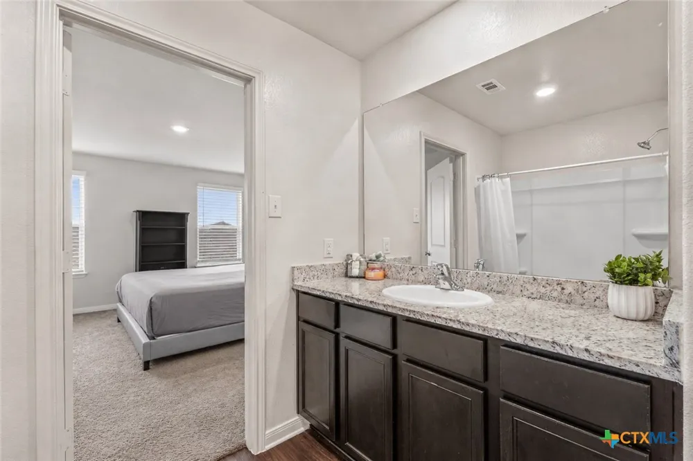 304 Hyacinth Way Jarrell, TX 76537