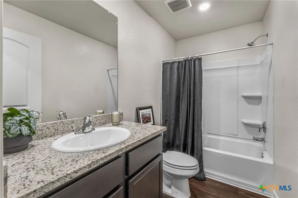 304 Hyacinth Way Jarrell, TX 76537