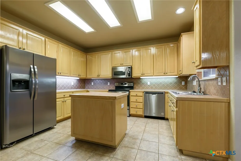 2610 Fairwood Drive New Braunfels, TX 78132