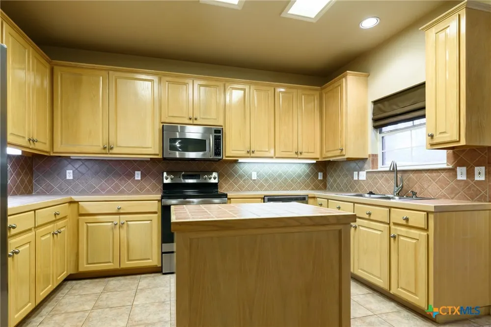 2610 Fairwood Drive New Braunfels, TX 78132
