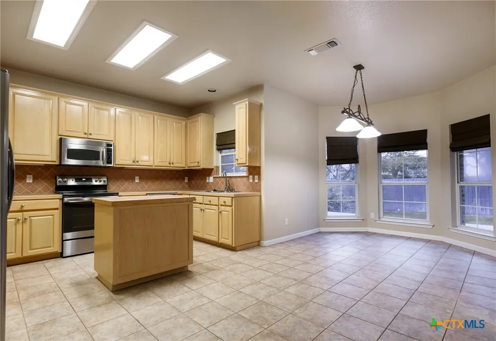 2610 Fairwood Drive New Braunfels, TX 78132