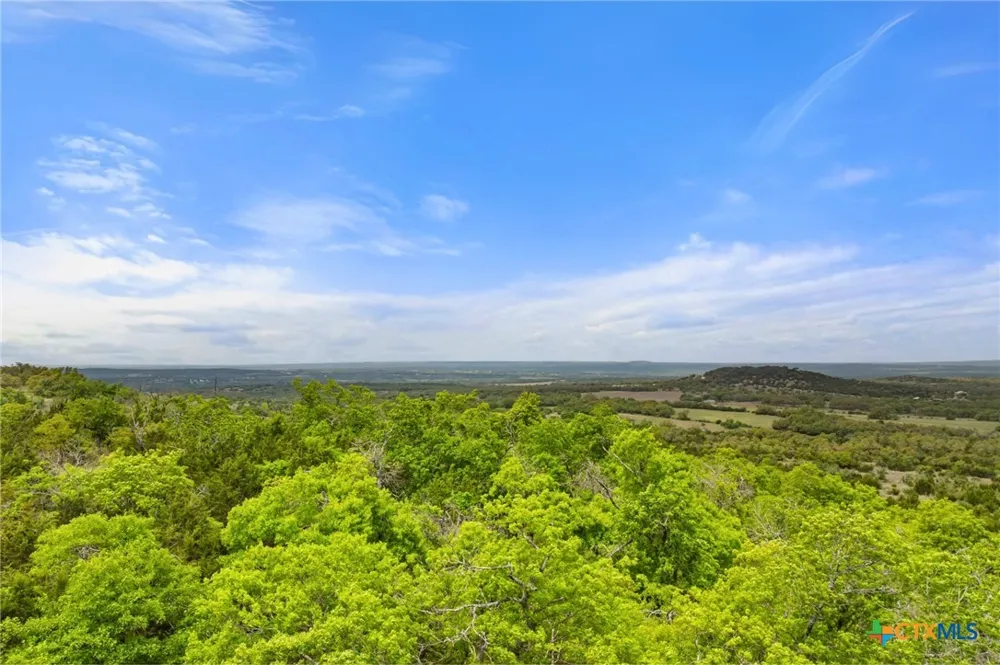 408 Osage Way Johnson City, TX 78636