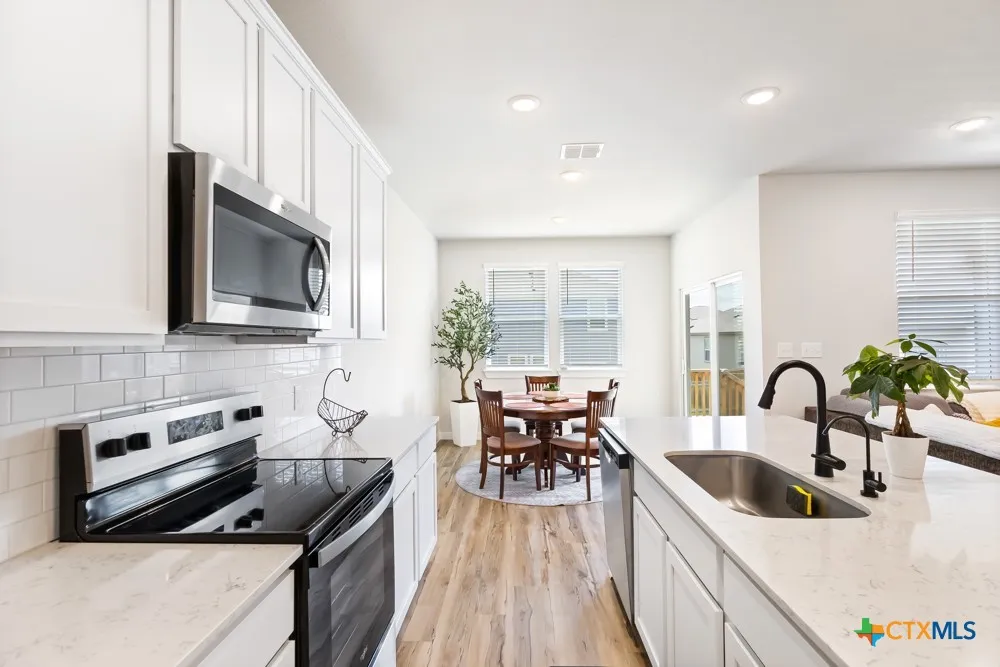 235 Brook Shadow Cibolo, TX 78108