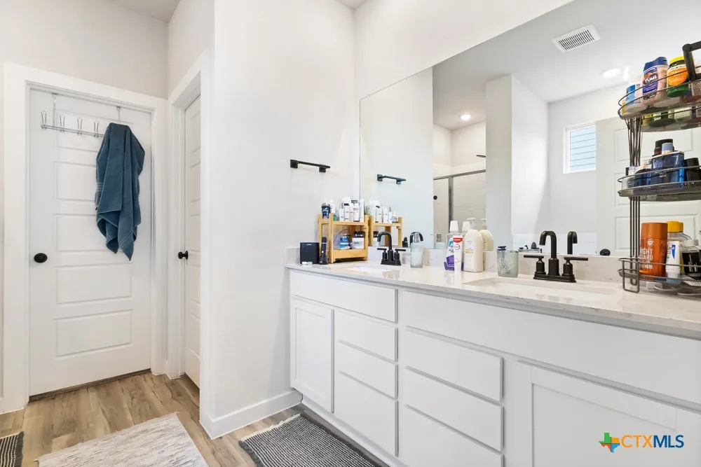 235 Brook Shadow Cibolo, TX 78108