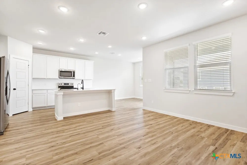 235 Brook Shadow Cibolo, TX 78108