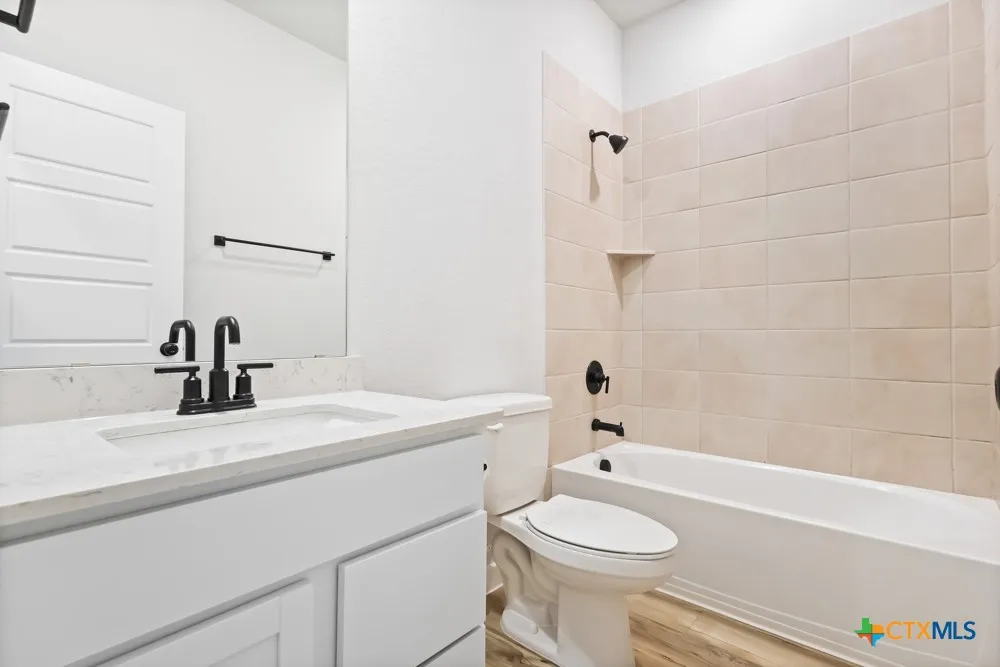 235 Brook Shadow Cibolo, TX 78108