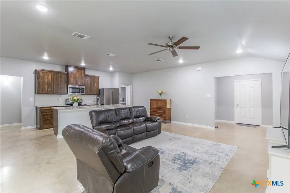1715 Dryden Avenue Copperas Cove, TX 76522