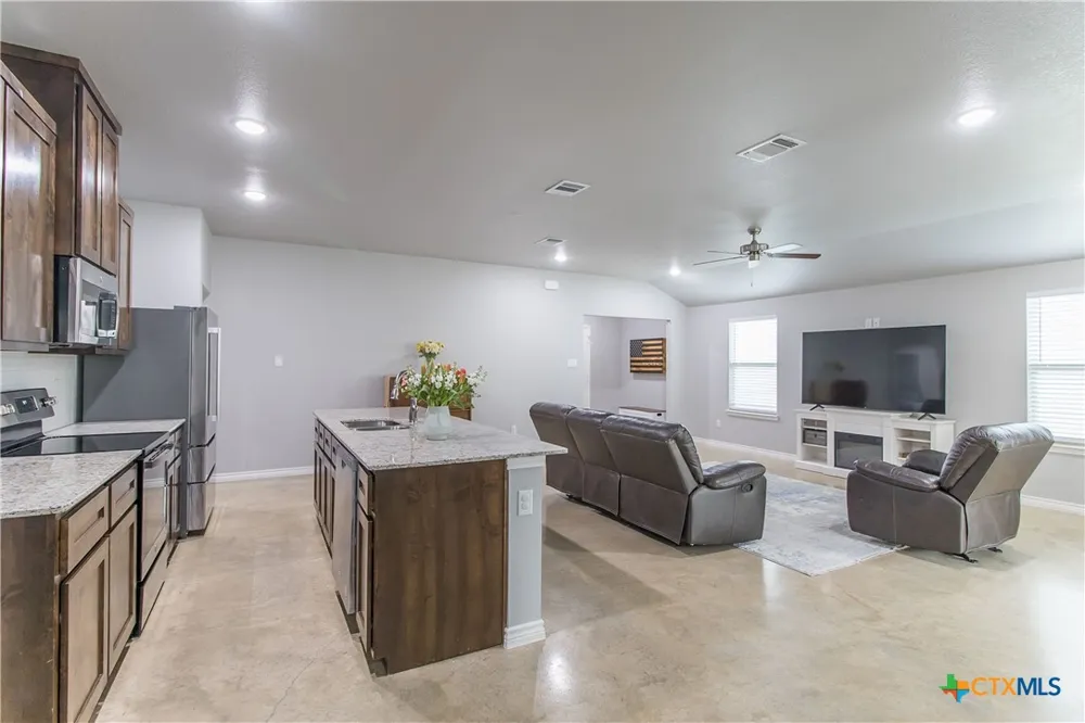 1715 Dryden Avenue Copperas Cove, TX 76522