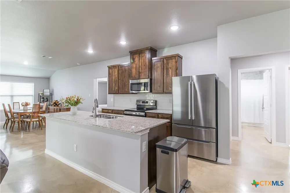 1715 Dryden Avenue Copperas Cove, TX 76522