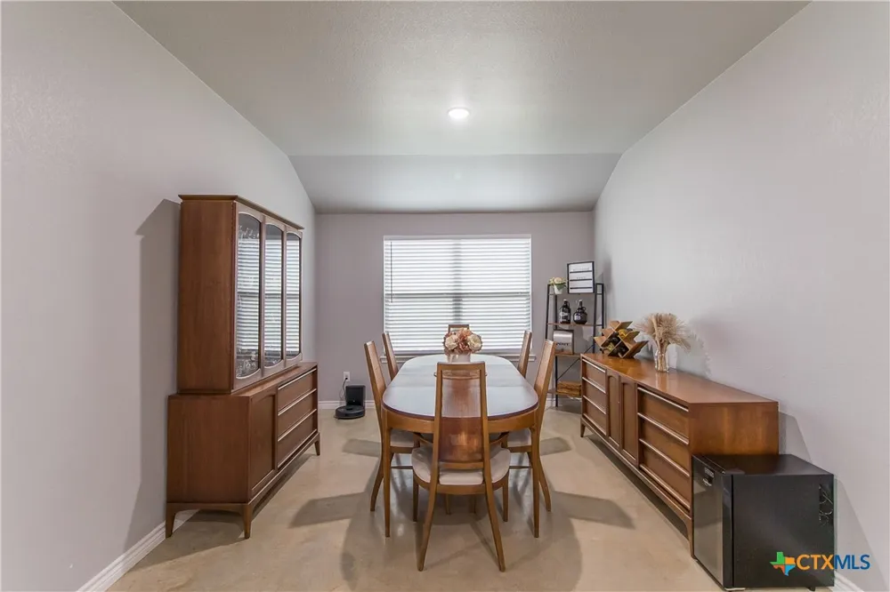 1715 Dryden Avenue Copperas Cove, TX 76522