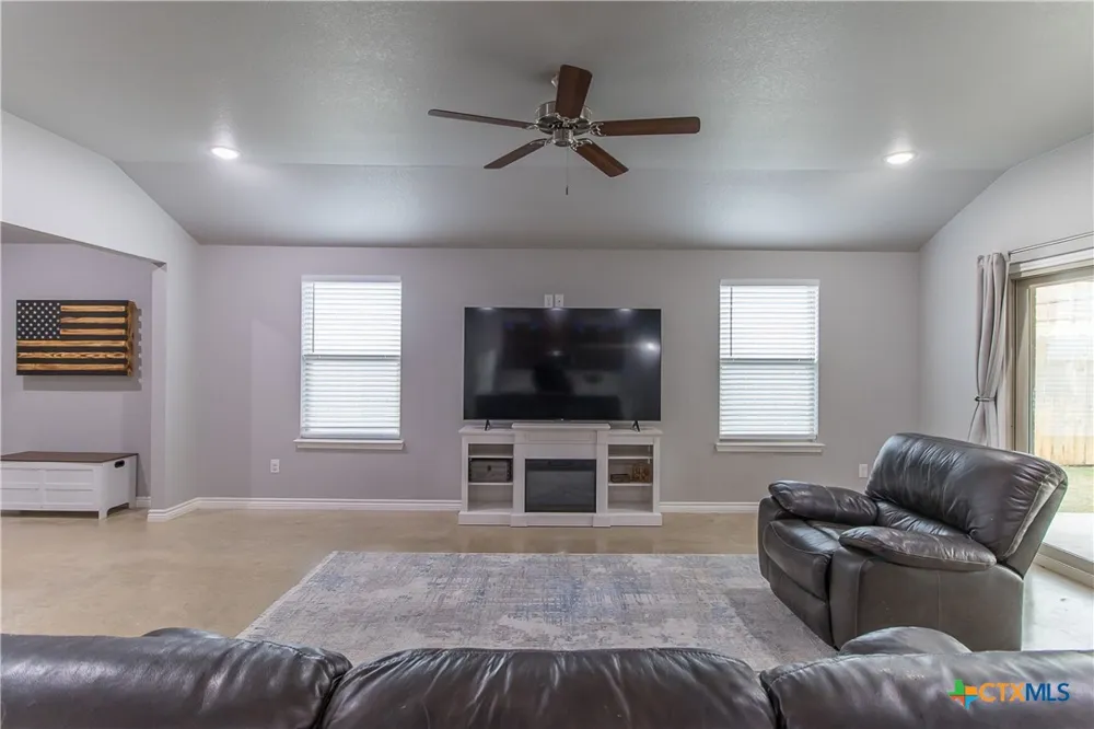 1715 Dryden Avenue Copperas Cove, TX 76522