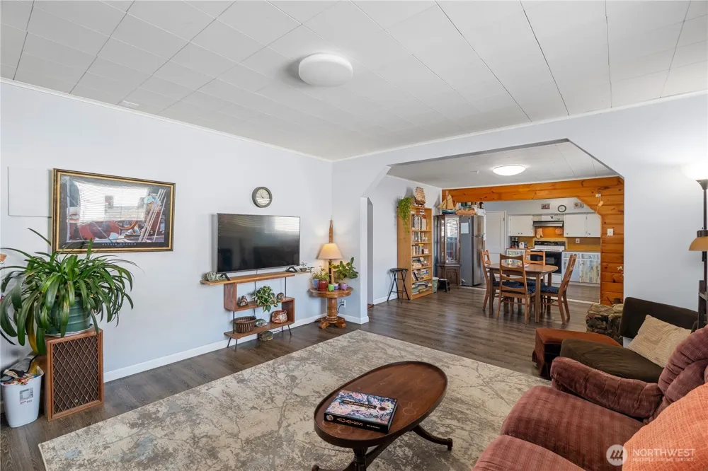 2523 Simpson Avenue Aberdeen, WA 98520