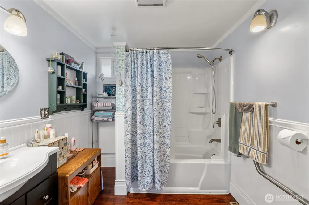 2523 Simpson Avenue Aberdeen, WA 98520