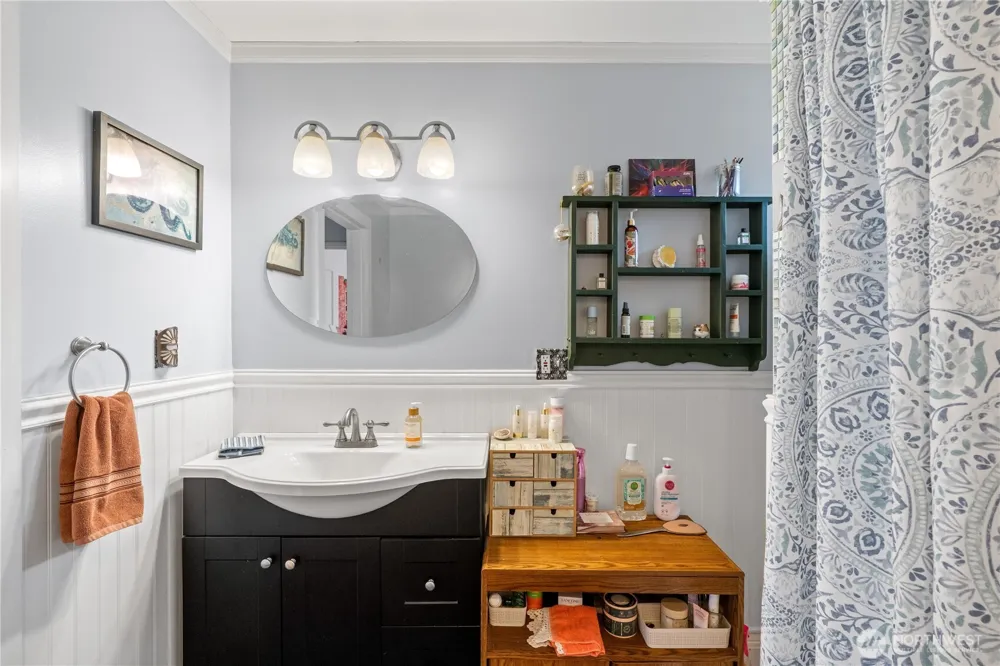 2523 Simpson Avenue Aberdeen, WA 98520