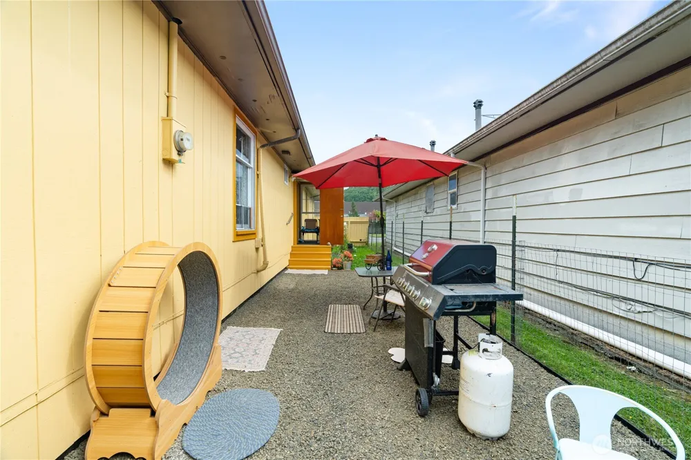 2523 Simpson Avenue Aberdeen, WA 98520
