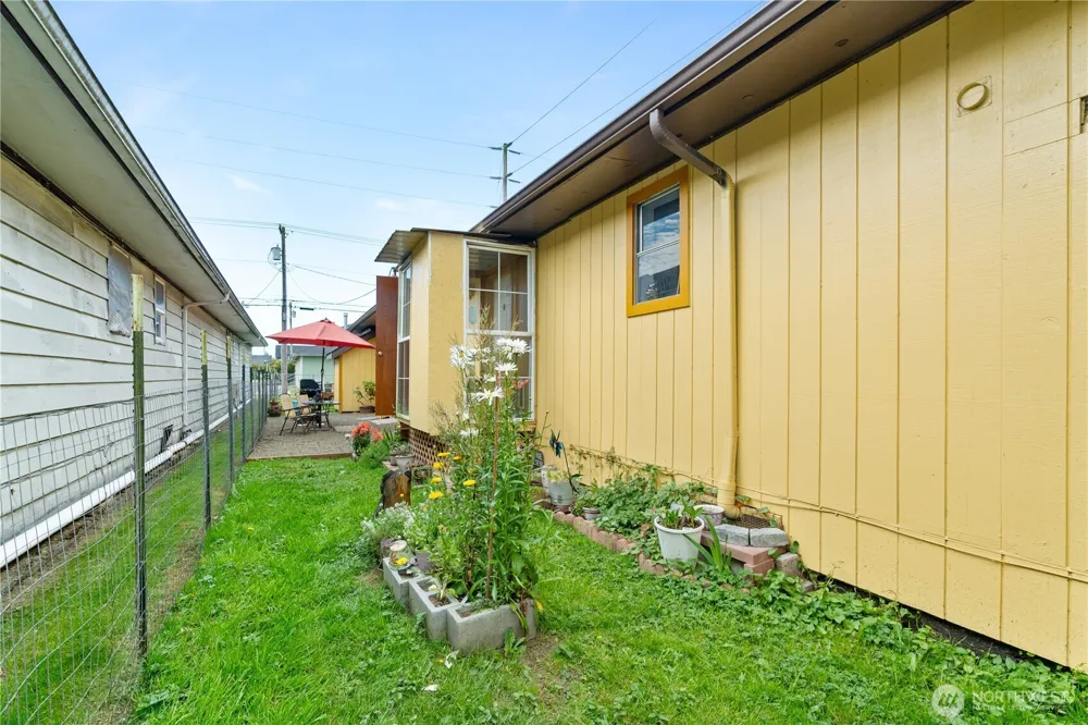 2523 Simpson Avenue Aberdeen, WA 98520