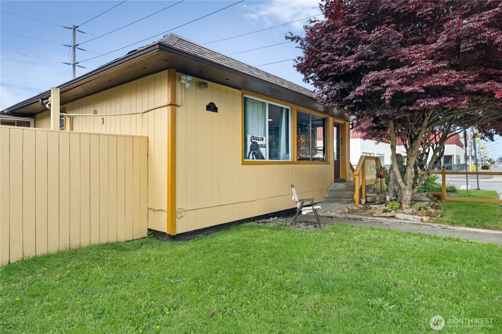 2523 Simpson Avenue Aberdeen, WA 98520