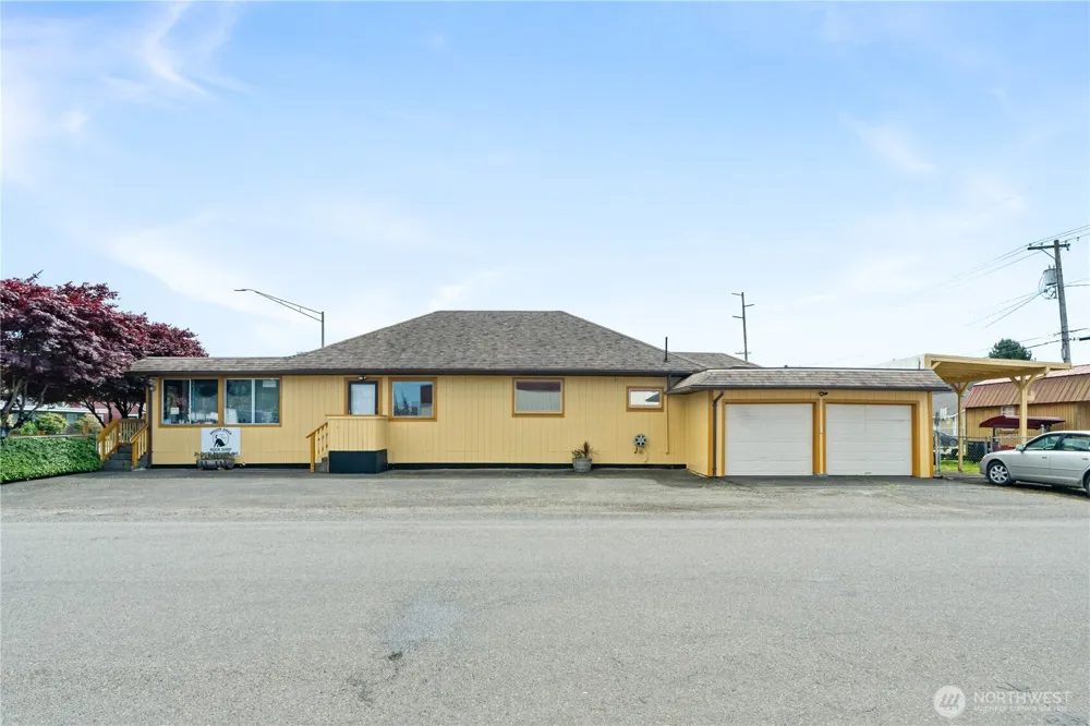2523 Simpson Avenue Aberdeen, WA 98520