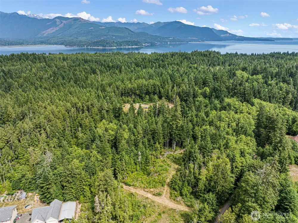 1 Andy Rogers Place NW Seabeck, WA 98380