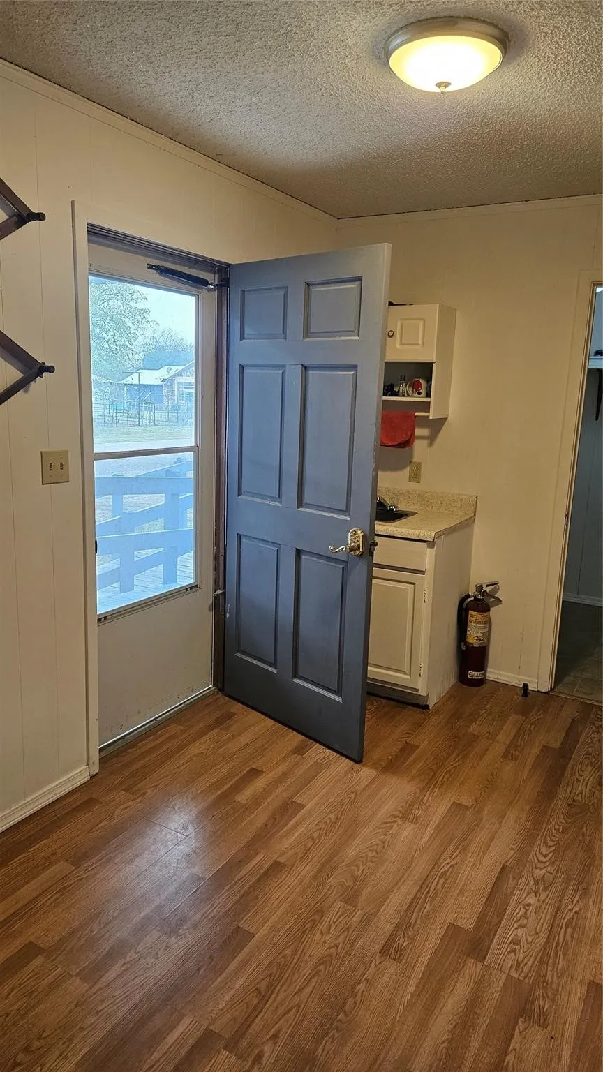 4 W Sherman Street Mullin, TX 76864