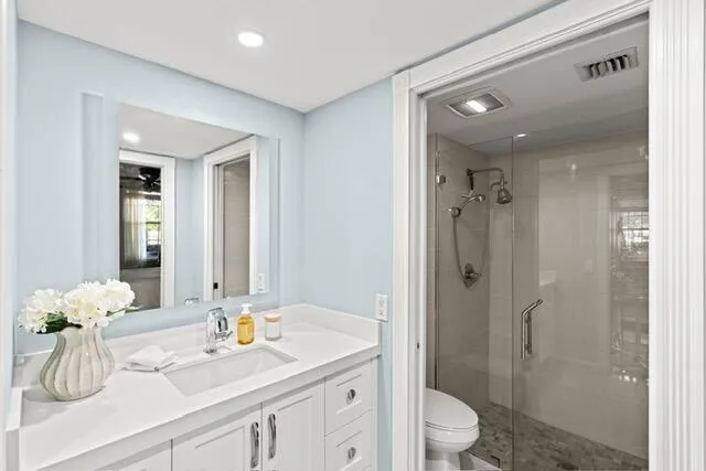 8104 Oakton Court #4b Lake Clarke Shores, FL 33406