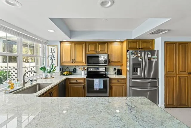 8104 Oakton Court #4b Lake Clarke Shores, FL 33406