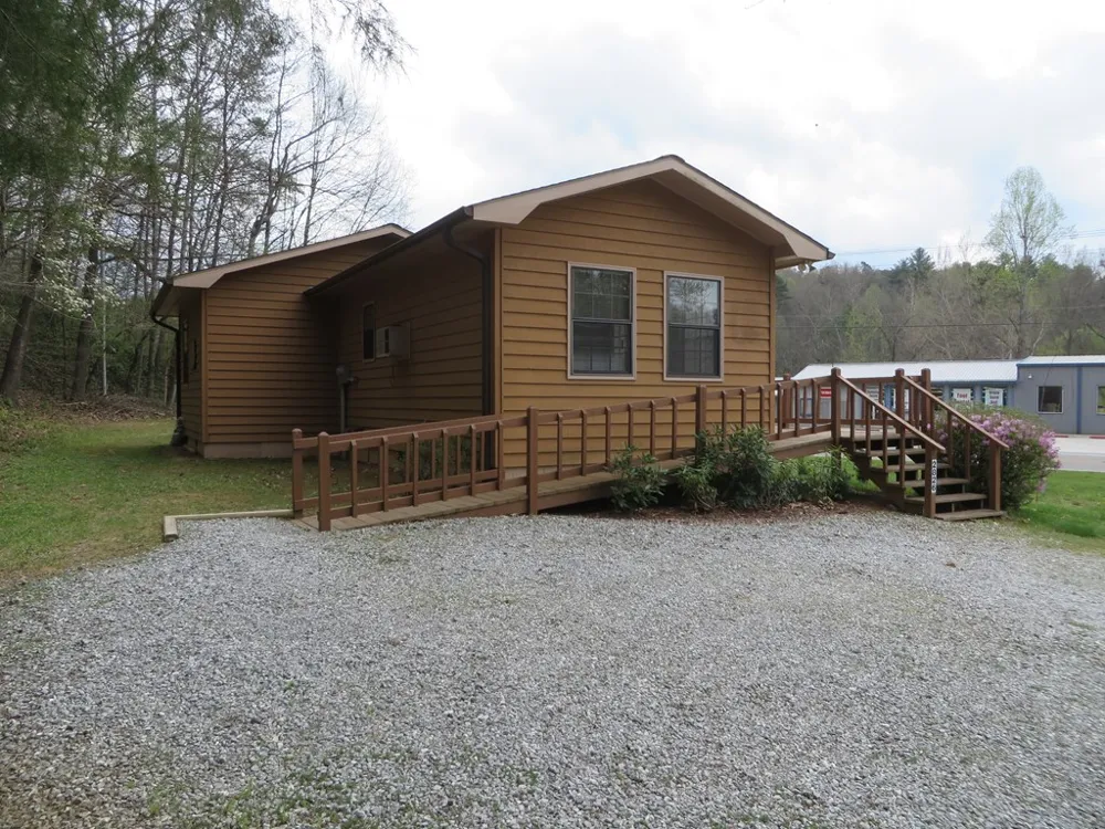 2826 Highlands Rd Franklin, NC 28734