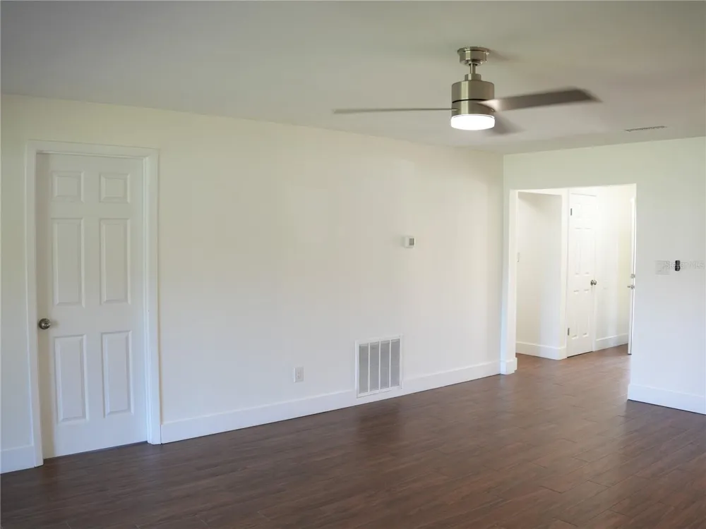 4406 S LAKE ORLANDO PARKWAY #2 Orlando, FL 32808