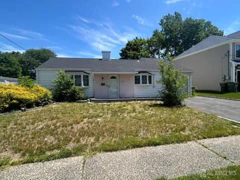 17 Raleigh Road