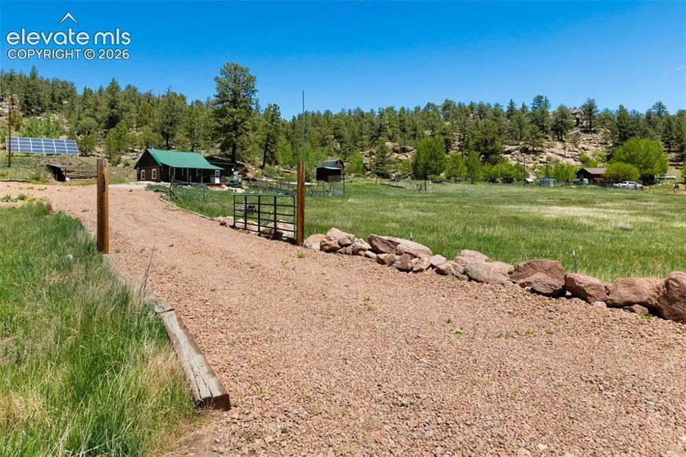 185 Canyon Drive Florissant, CO 80816