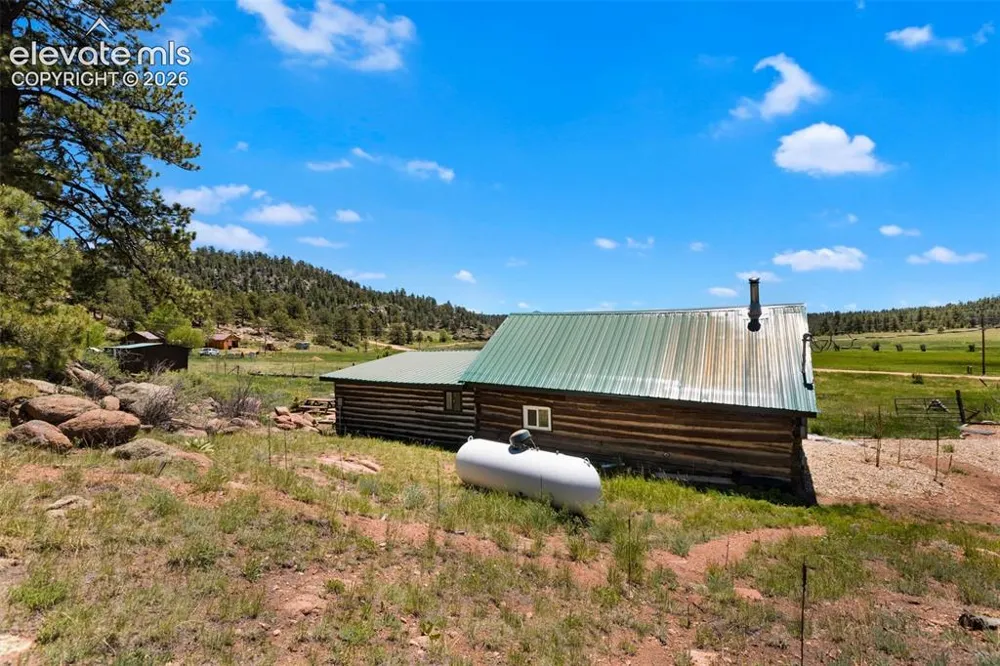 185 Canyon Drive Florissant, CO 80816