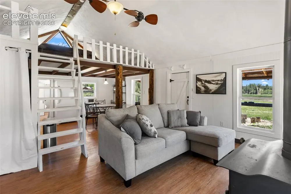 185 Canyon Drive Florissant, CO 80816